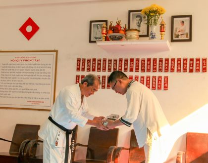 Trao tặng 15,000 cuốn sách quý đổi đời cho hệ thống thư viện Nghĩa Dũng Karate-do