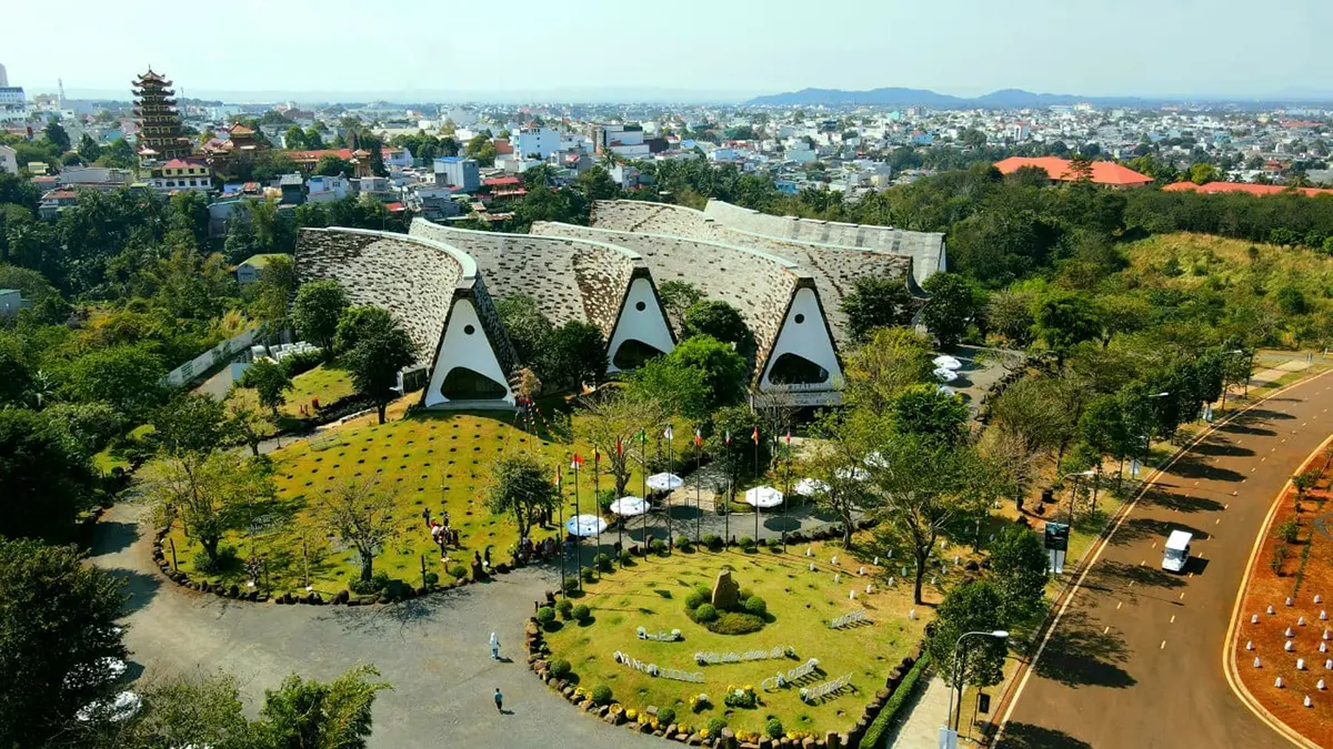 Bảo tàng Thế giới Cà phê là một công trình kiến trúc biểu tượng của Thành phố Cà Phê – Thành phố Mẫu mực – Cộng đồng Tỉnh thức