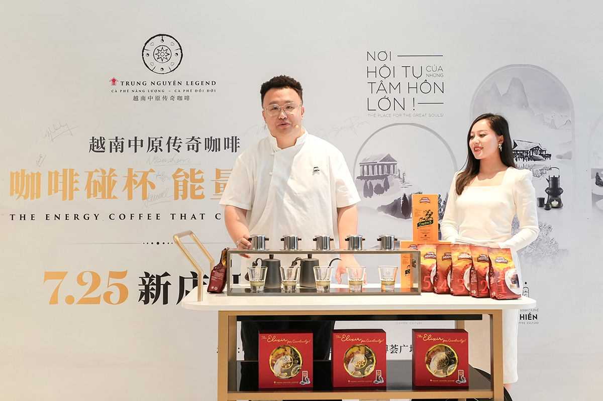 Trung Nguyên Legend không ngừng nỗ lực lan tỏa văn hóa Cà phê phin, Cà phê sữa đá nổi tiếng của Việt Nam và mang đến những trải nghiệm mới mẻ cho những người yêu cà phê tại Trung Quốc.