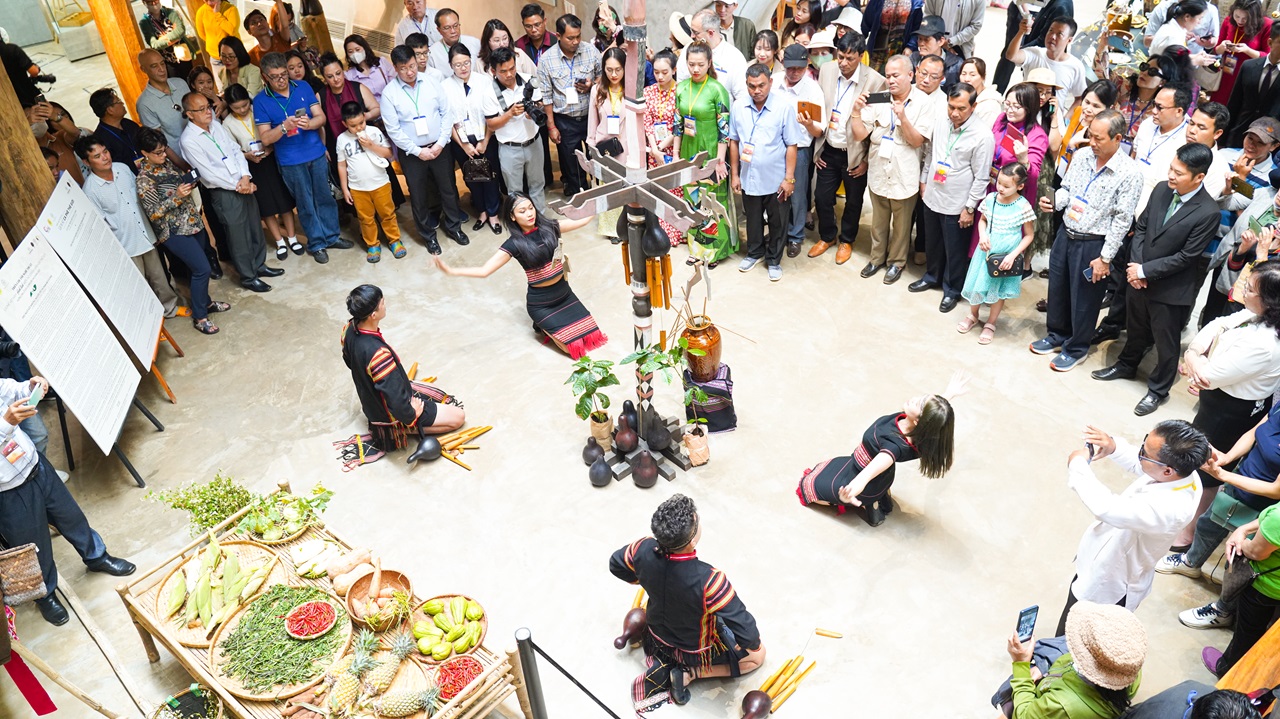 Trung Nguyên Legend tiếp tục mang đến những hoạt động hấp dẫn về cà phê, văn hóa và du lịch tại nhiều điểm đến cho du khách khi tham gia Lễ hội. 