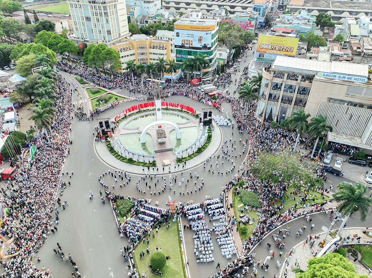 Ấn tượng Lễ hội đường phố với chủ đề Buôn Ma Thuột - Điểm đến của cà phê thế giới