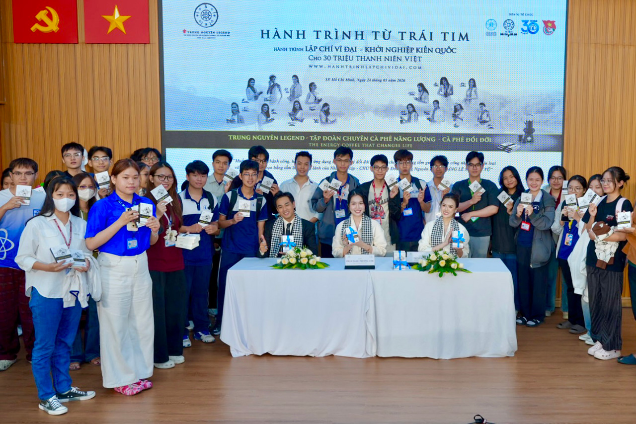 Nhật ký Hành trình Từ Trái Tim – Tri thức và bản lĩnh thắp sáng khát vọng tuổi trẻ