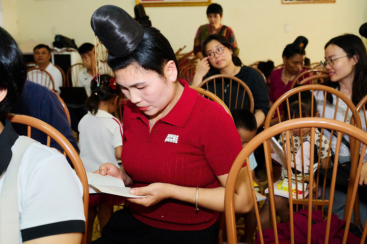 Giữa những bản làng còn nhiều cách trở, tri thức được vun đắp, hun đúc cho hành trình hiện thực hóa khát vọng lớn