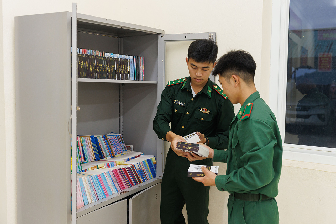 Những đầu sách quý sẽ được các chiến sĩ khai thác, lan tỏa giá trị đến bà con trên địa bàn góp phần nâng cao nhận thức và phát triển kinh tế, xã hội vùng biên