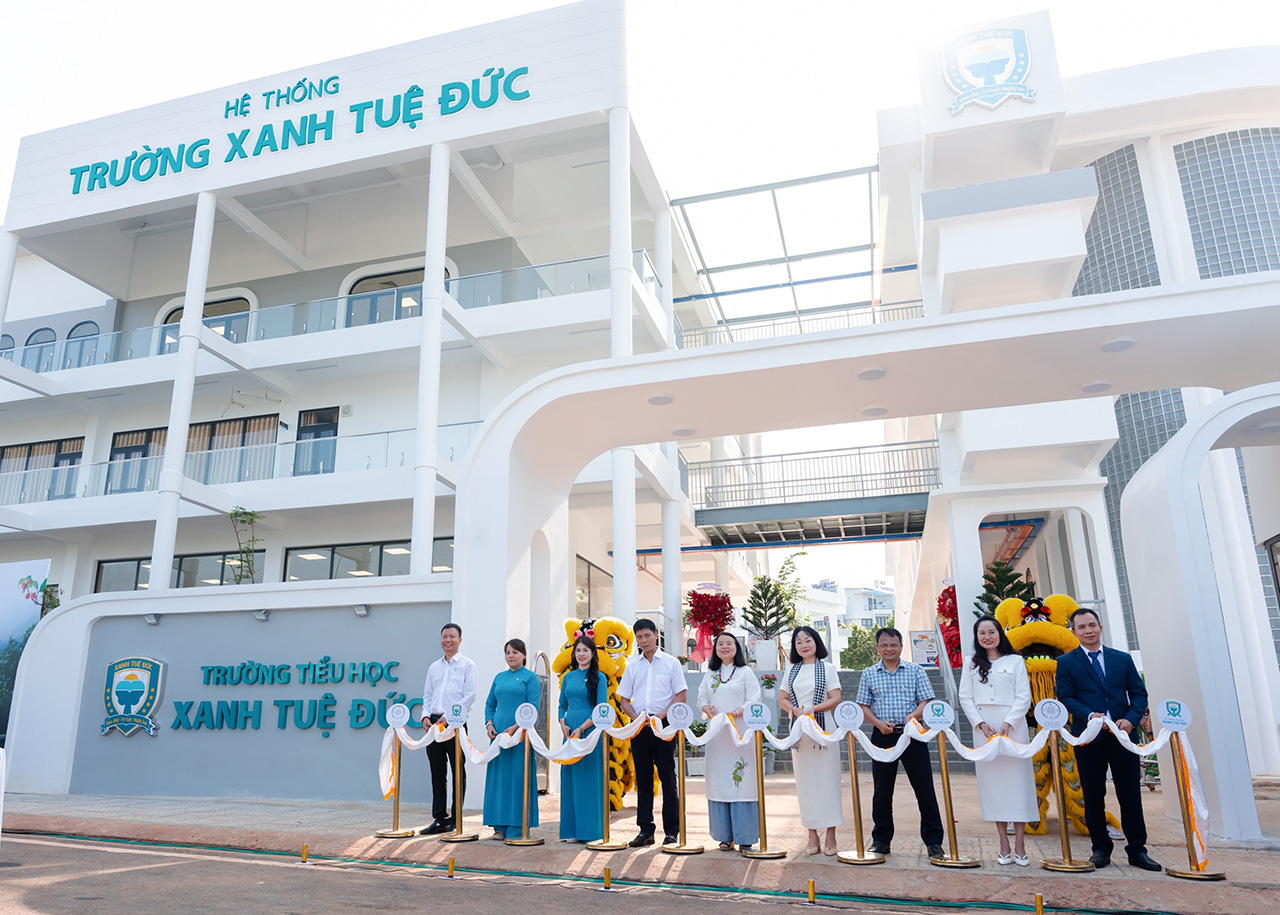 Trường Tiểu học Xanh Tuệ Đức tại Thành Phố Cà Phê chính thức khánh thành, đưa vào vận hành và tuyển sinh niên khóa đầu tiên 2026 – 2027.